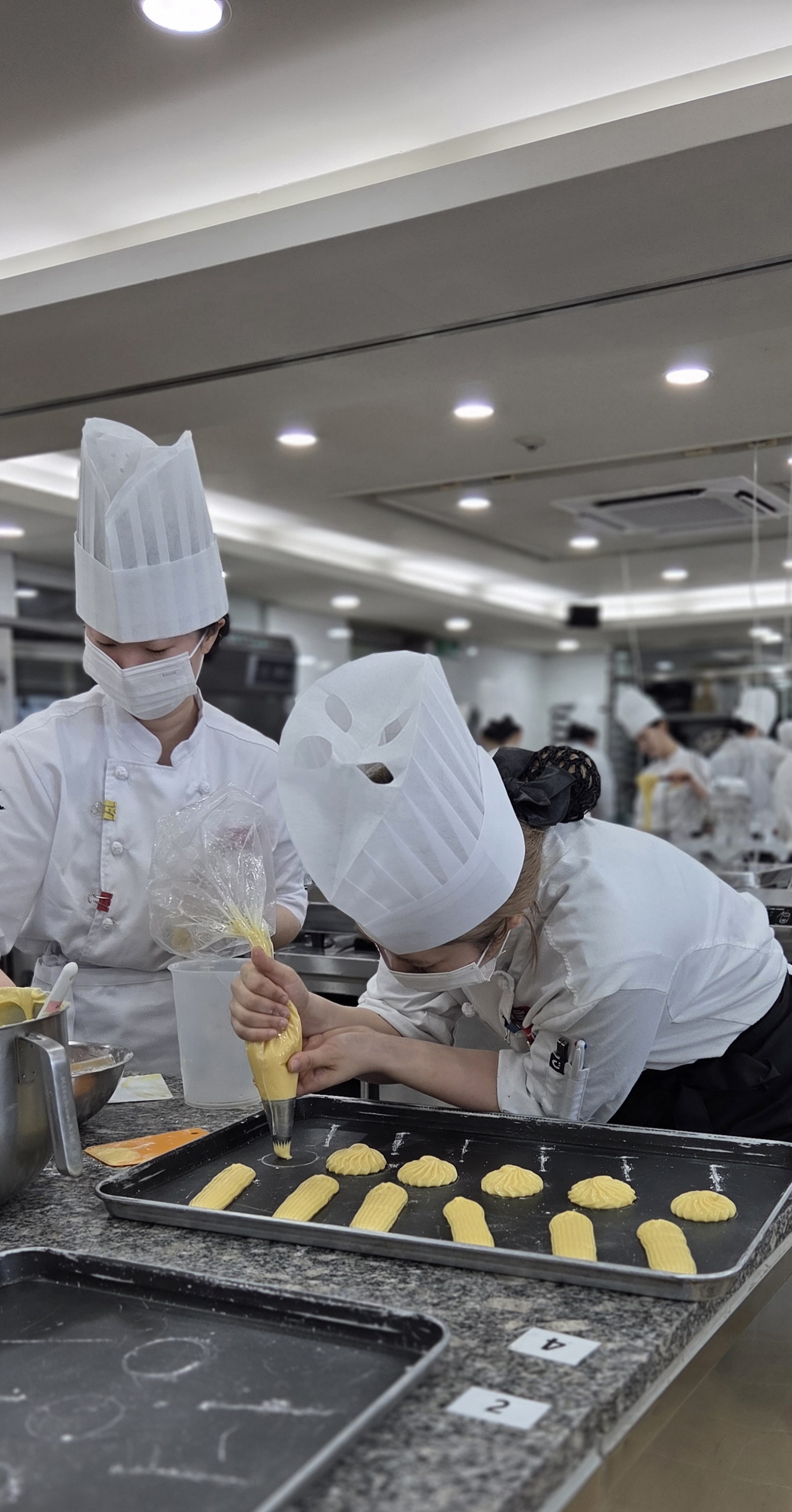 Gland & Madeleine au chocolat_260402