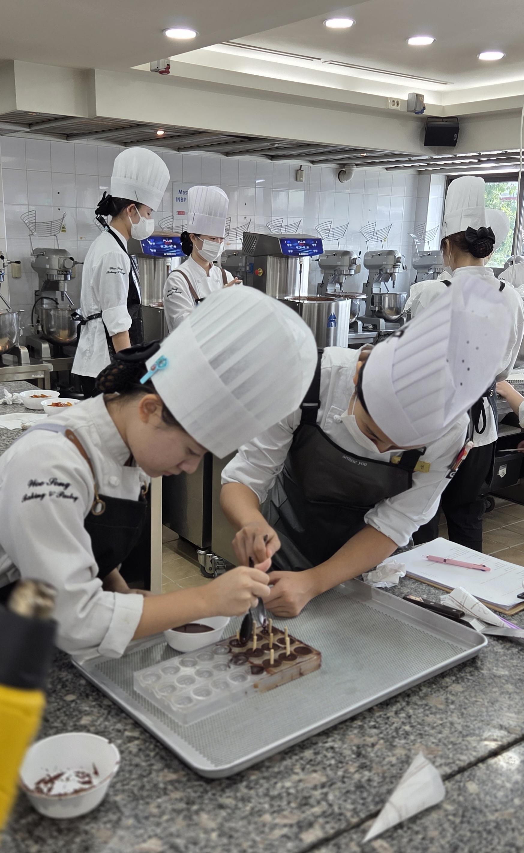 Bonbon praliné pur amande & Bonbon banane (1)