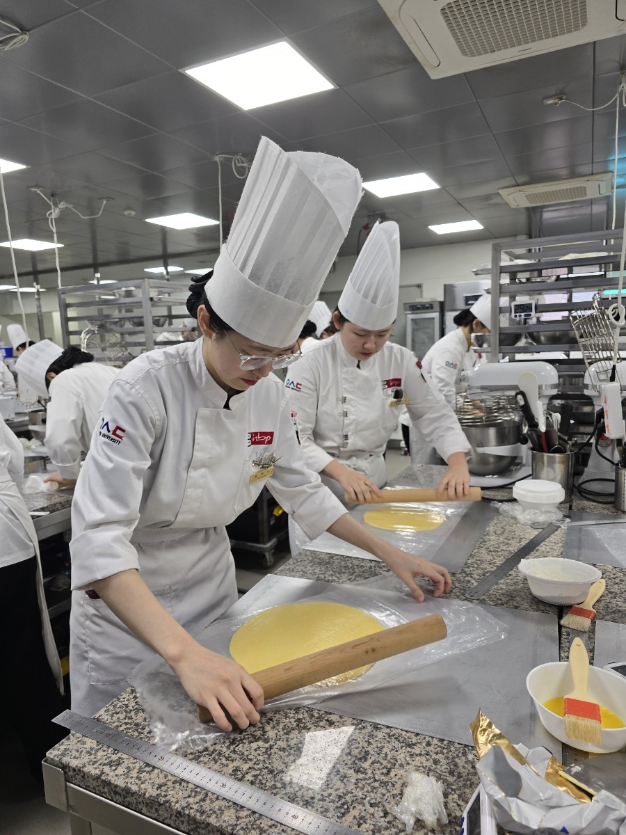 2025 Pâtisserie